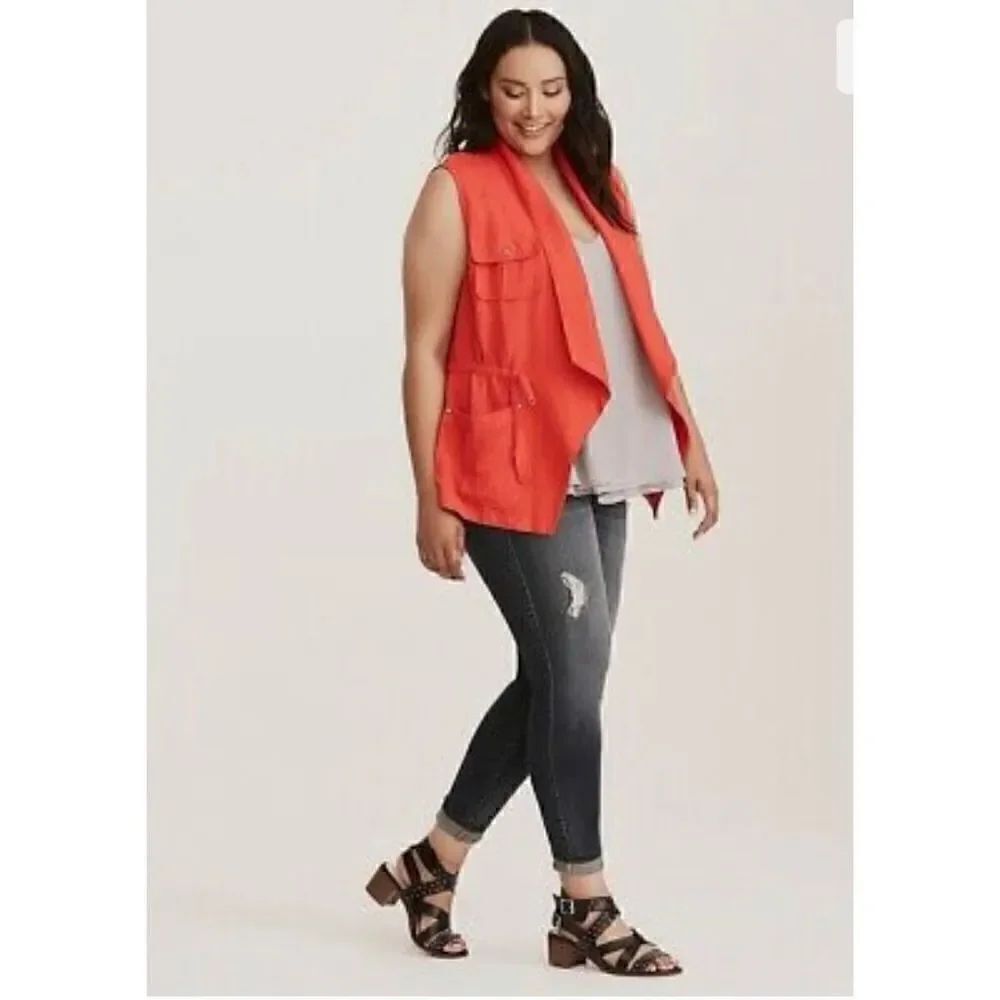Torrid| Linen | Large| with Pockets| Utility Vest - Picture 8 of 12